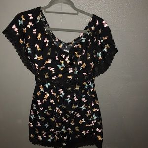 🦋Black butterfly romper 🦋